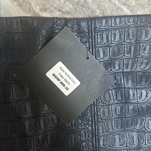 NWT Marc NY Andrew Marc Faux Leather Crocodile Print Navy Textured Skirt Sz M - Picture 2 of 5